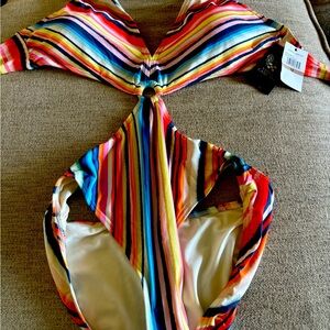 Vince camuto striped ring monokini bathing suit swimsuit